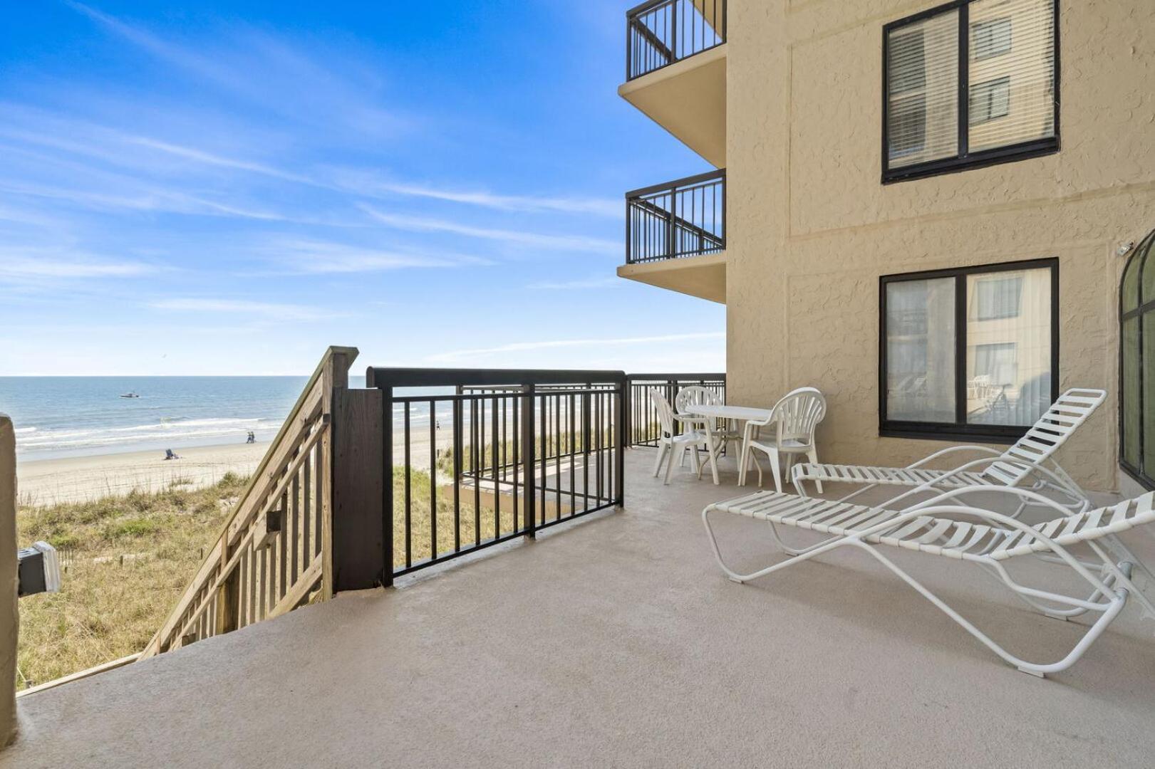 Beautiful 2 Bedroom Apartment In Cherry Grove With Stunning Views Buena Vista 402 미를 비치 외부 사진