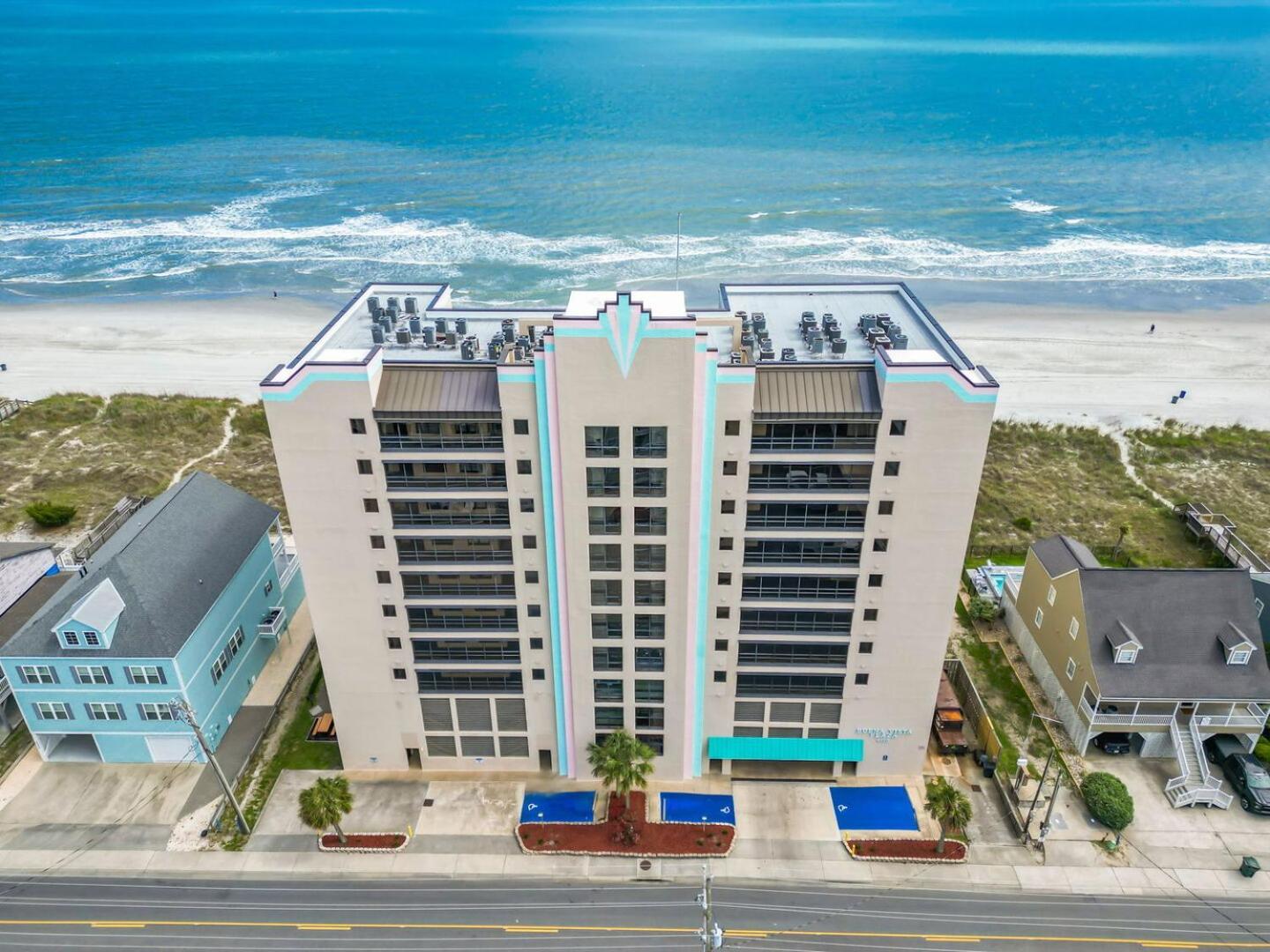 Beautiful 2 Bedroom Apartment In Cherry Grove With Stunning Views Buena Vista 402 미를 비치 외부 사진