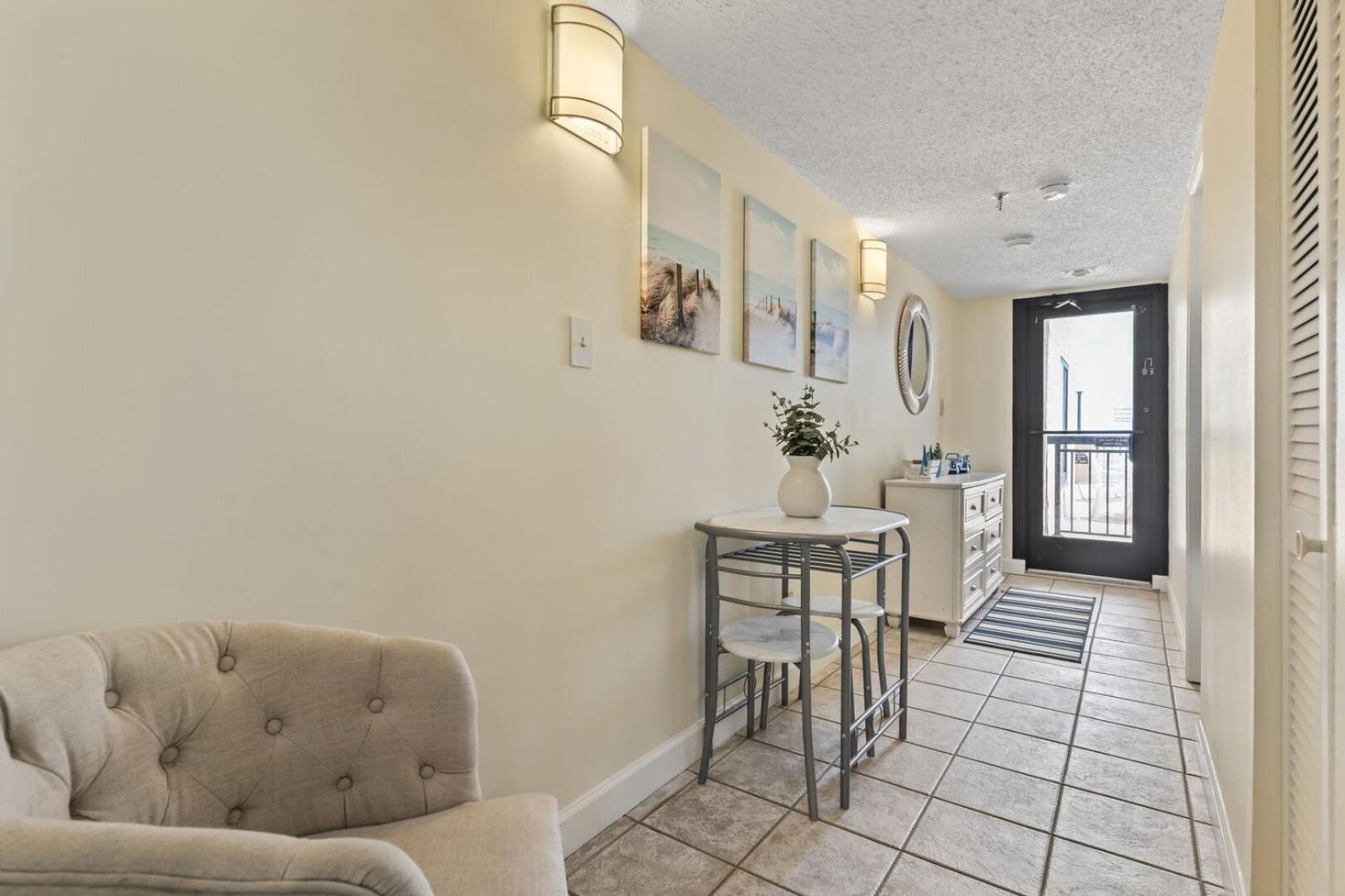 Beautiful 2 Bedroom Apartment In Cherry Grove With Stunning Views Buena Vista 402 미를 비치 외부 사진