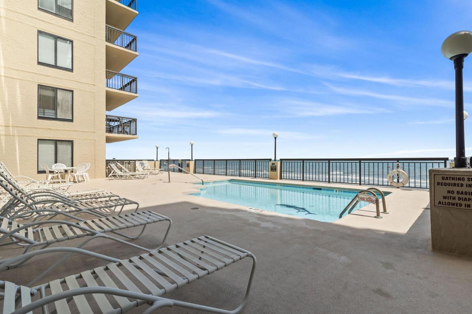 Beautiful 2 Bedroom Apartment In Cherry Grove With Stunning Views Buena Vista 402 미를 비치 외부 사진