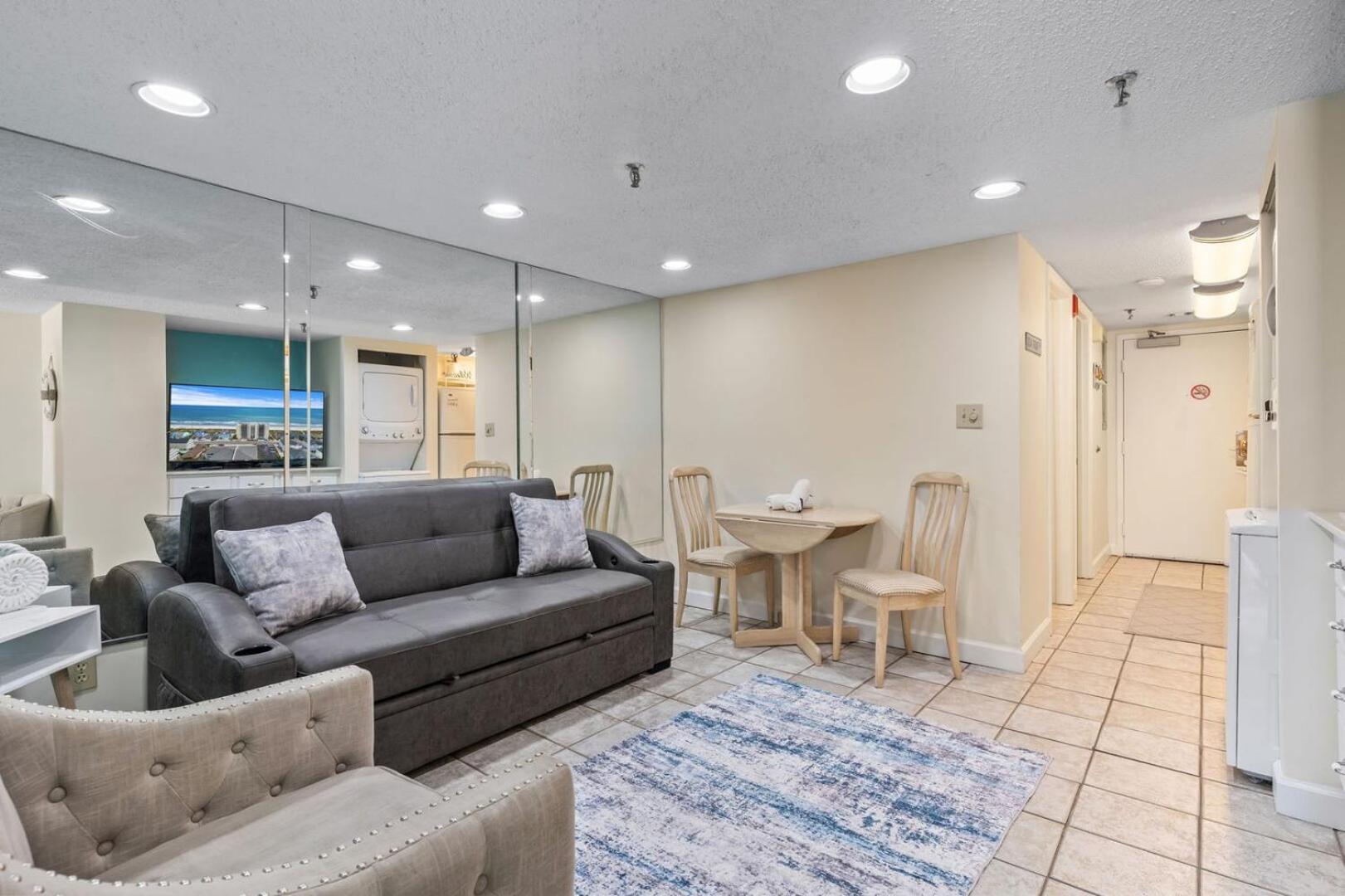 Beautiful 2 Bedroom Apartment In Cherry Grove With Stunning Views Buena Vista 402 미를 비치 외부 사진